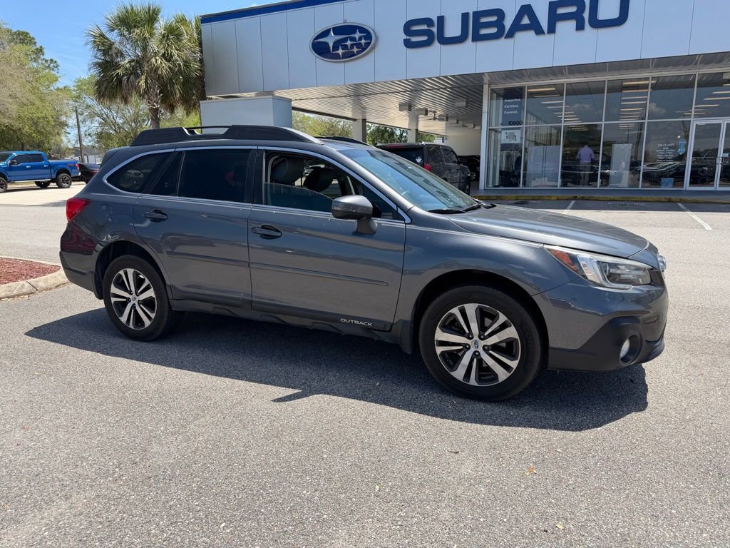 Used 2019 Subaru Outback 2.5i Limited image 1