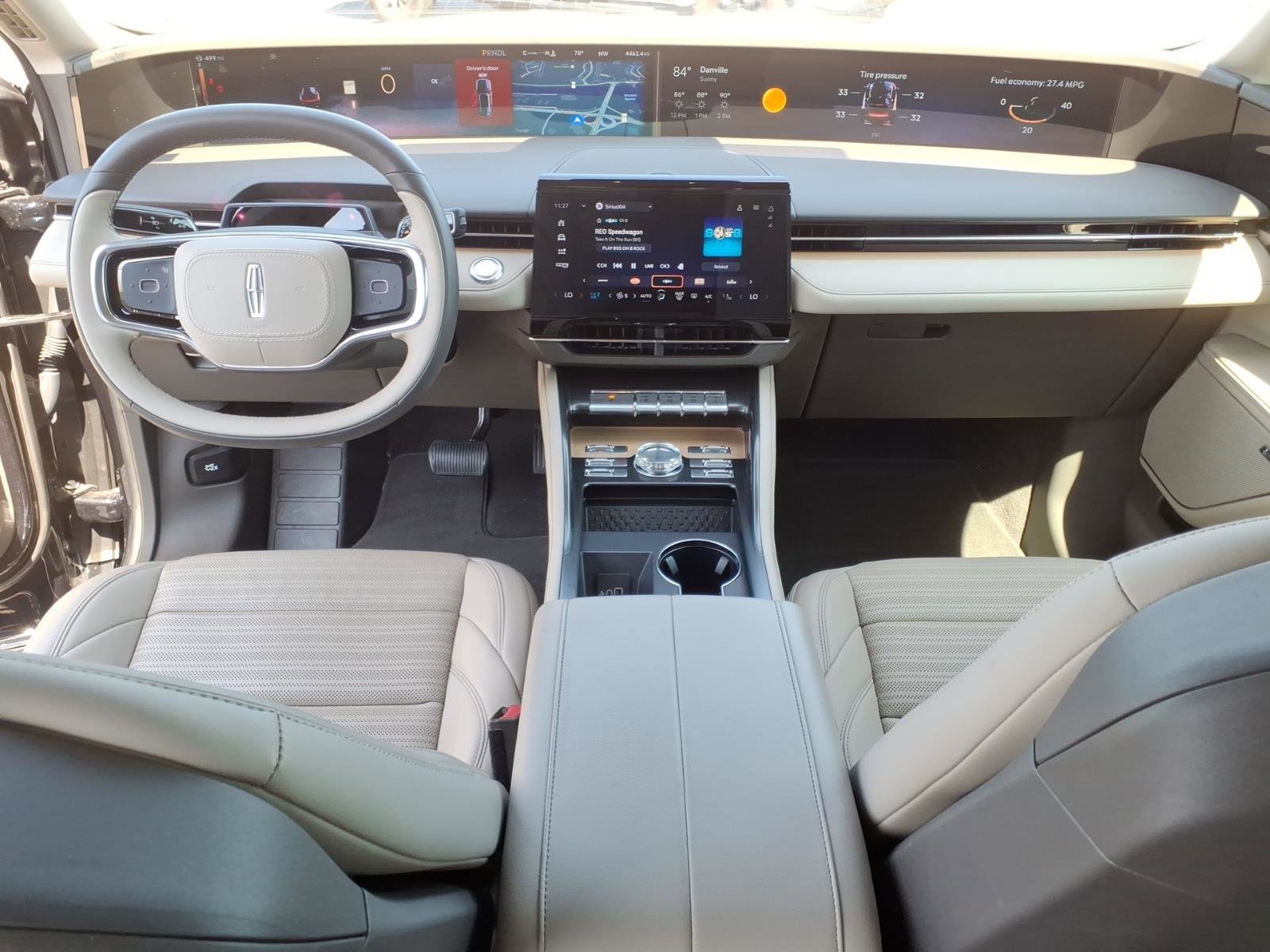 Used 2025 Lincoln Nautilus Reserve AWD/4WD image 15
