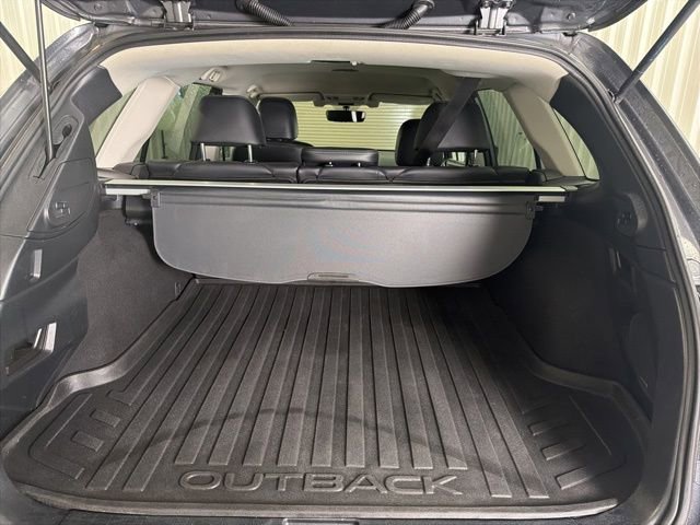 Used 2019 Subaru Outback 3.6R Limited AWD/4WD image 28