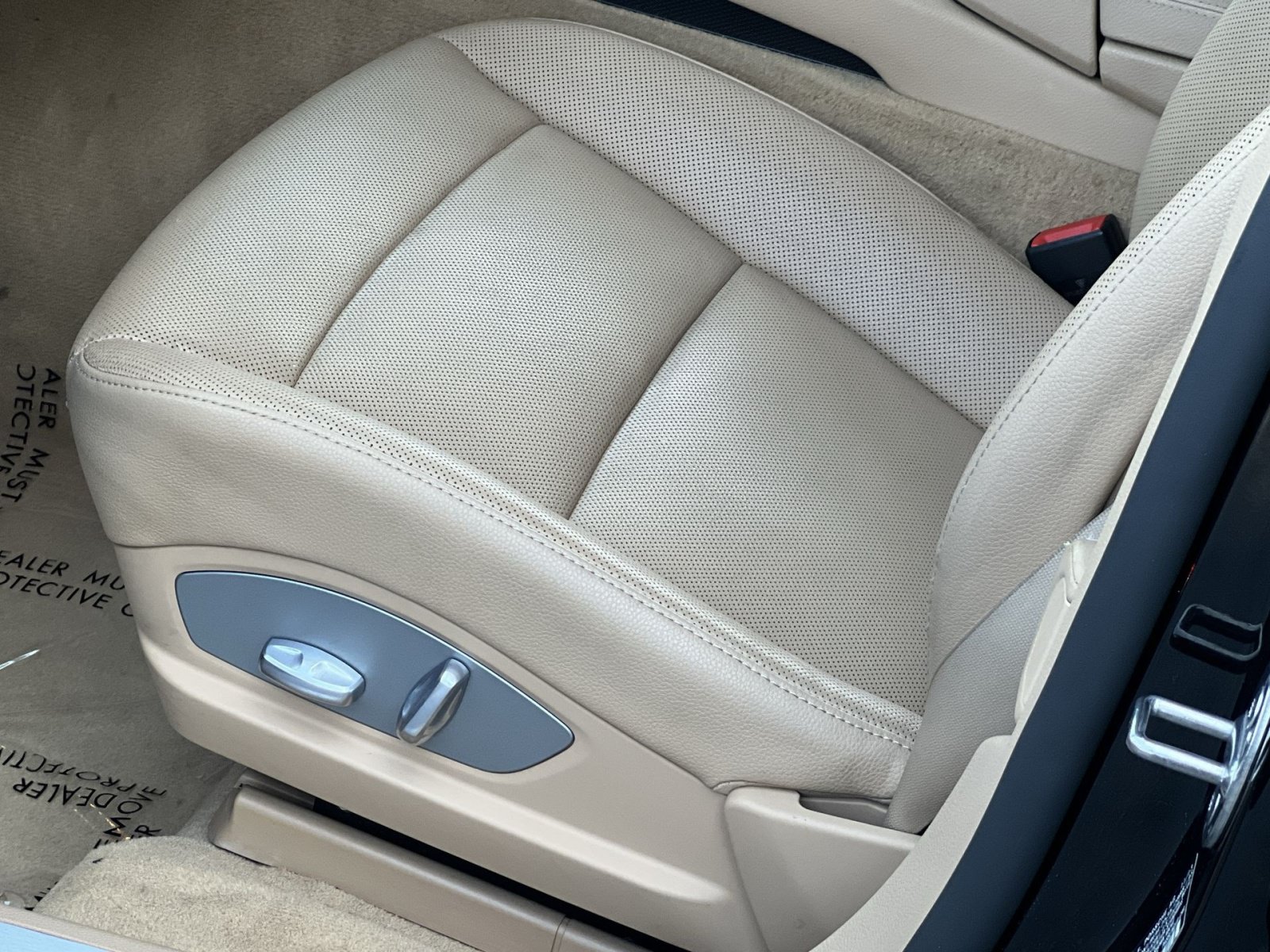 Used 2014 Porsche Panamera 4 AWD/4WD image 19