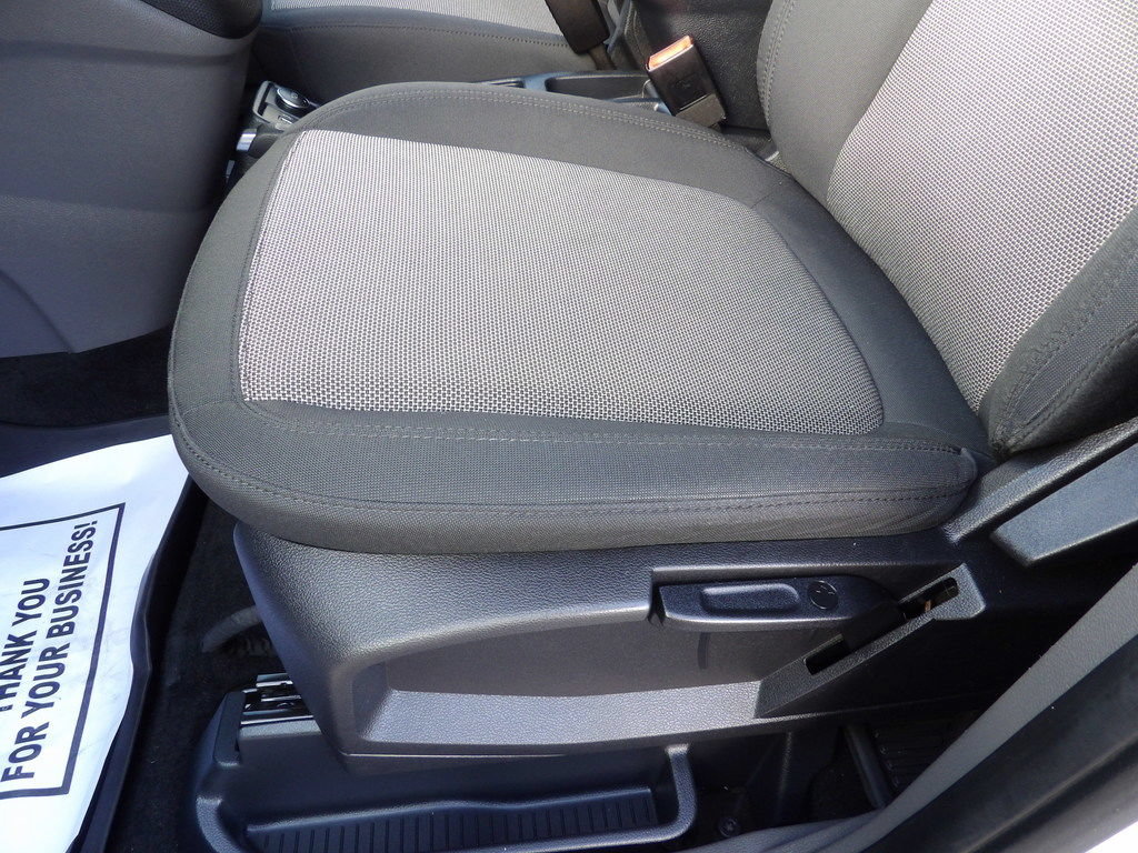 Used 2020 Ford Transit Connect XL FWD image 18