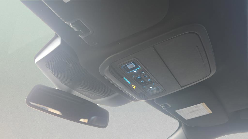 Certified 2023 Ford Explorer ST-Line w/ Class IV Trailer Tow Package image 21