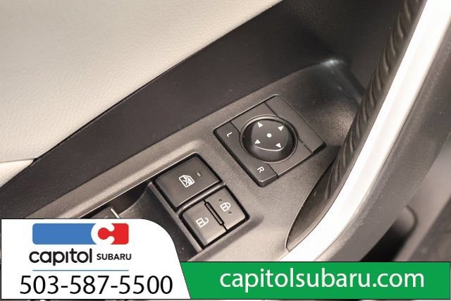 Used 2022 Toyota RAV4 XLE Premium AWD/4WD image 10