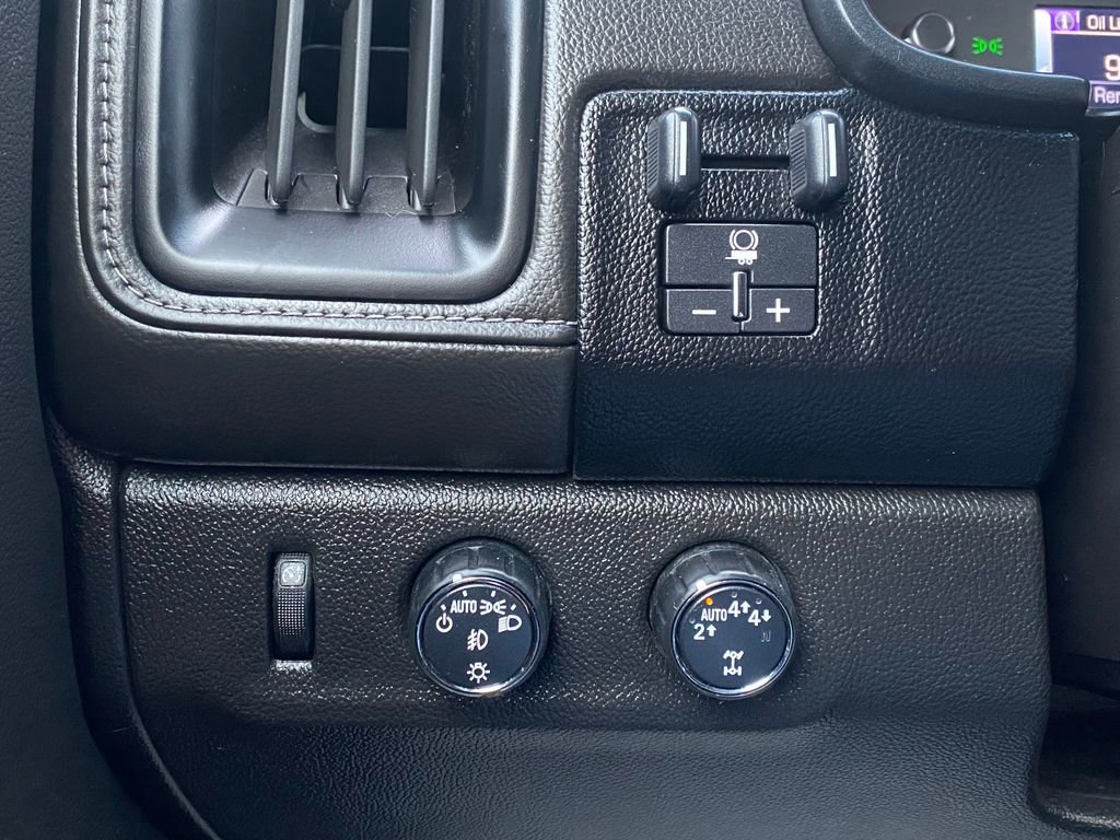 Used 2018 GMC Canyon SLE image 24