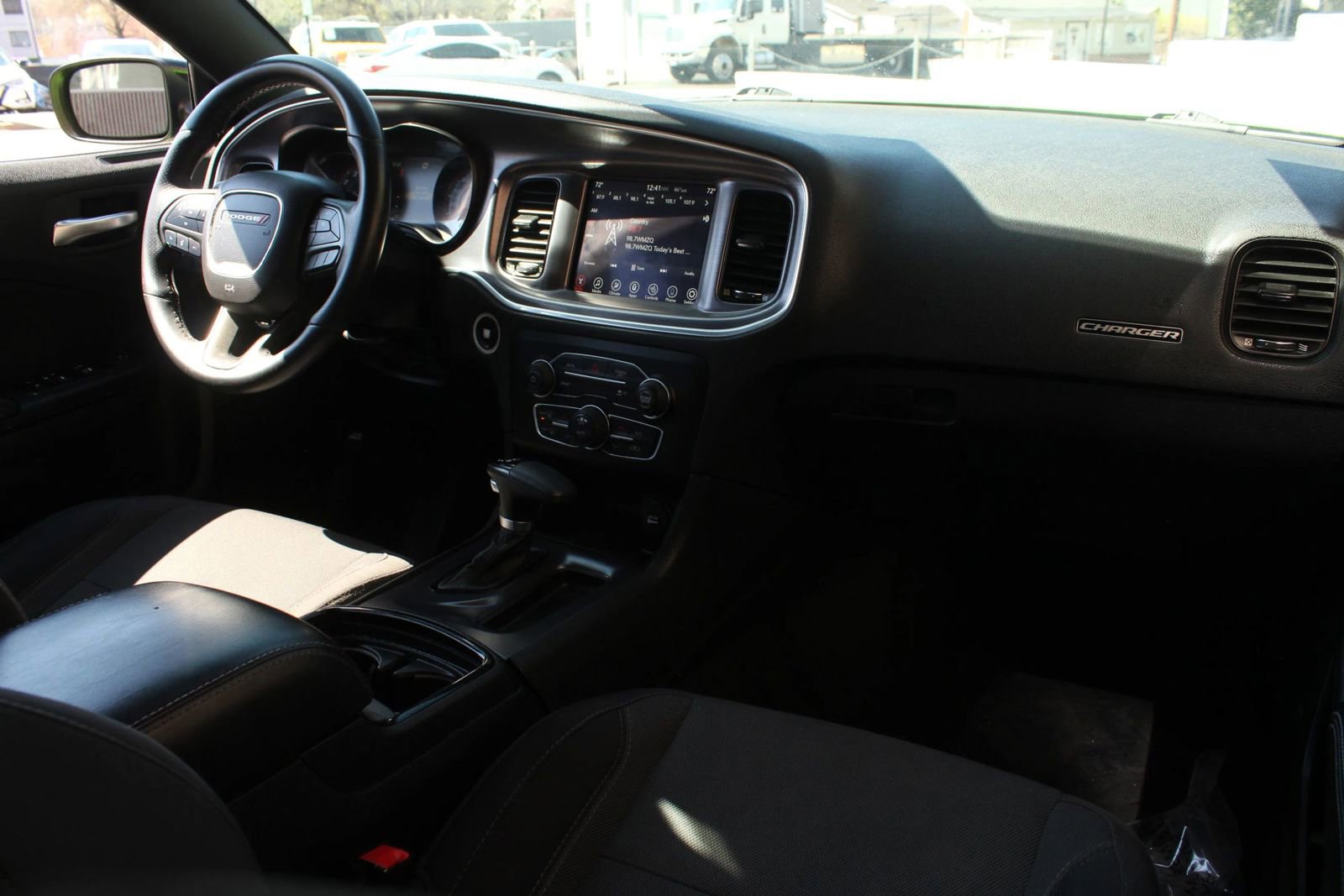 Used 2017 Dodge Charger R/T w/ Blacktop Package image 19