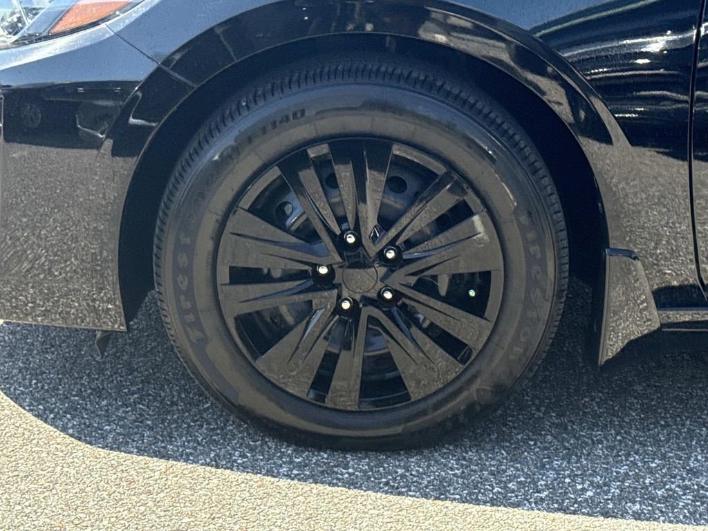 Certified 2025 Nissan Sentra S FWD image 11