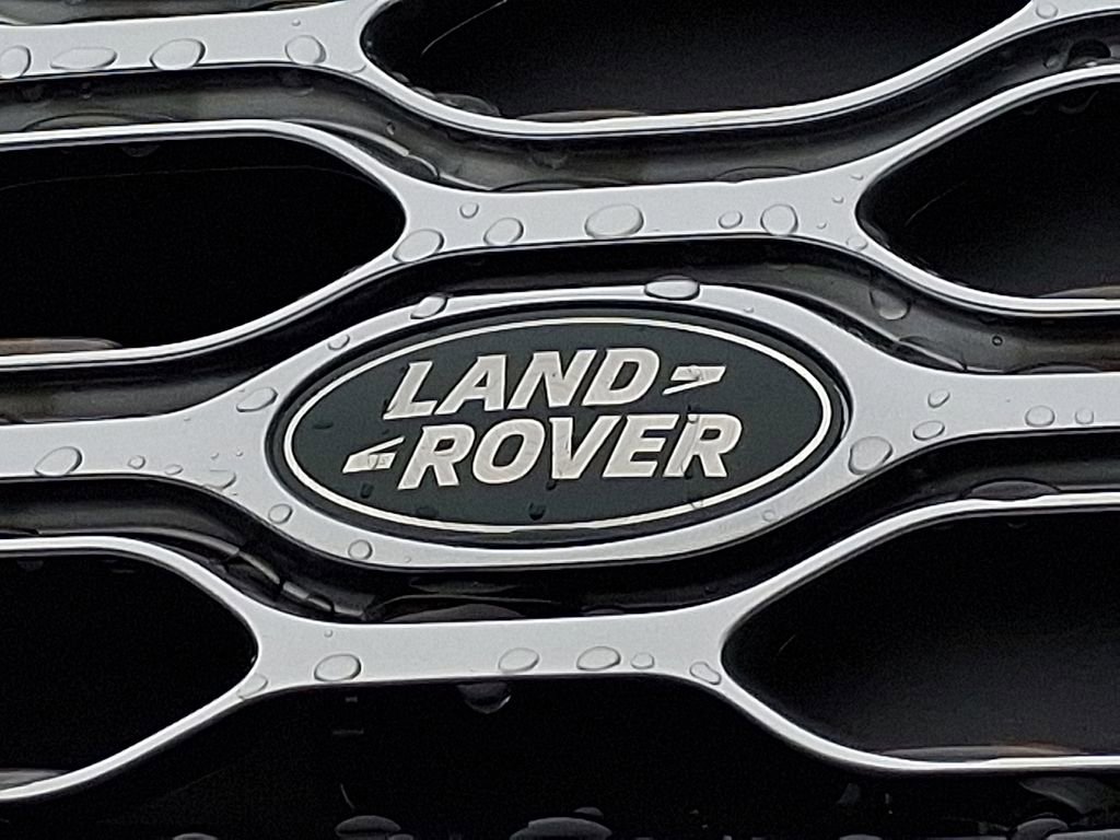 New 2026 Land Rover Discovery S image 20