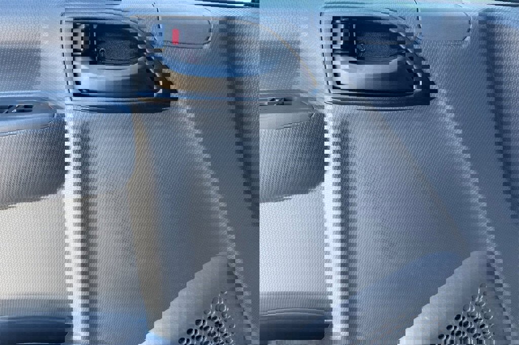 New 2025 Chevrolet Low Cab Forward 5500XG image 11