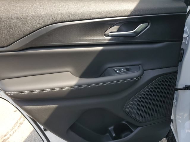 New 2026 Jeep Grand Cherokee Laredo X AWD/4WD image 15