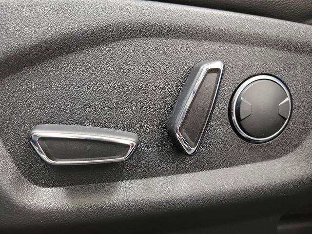 Used 2017 Ford Explorer Limited image 19