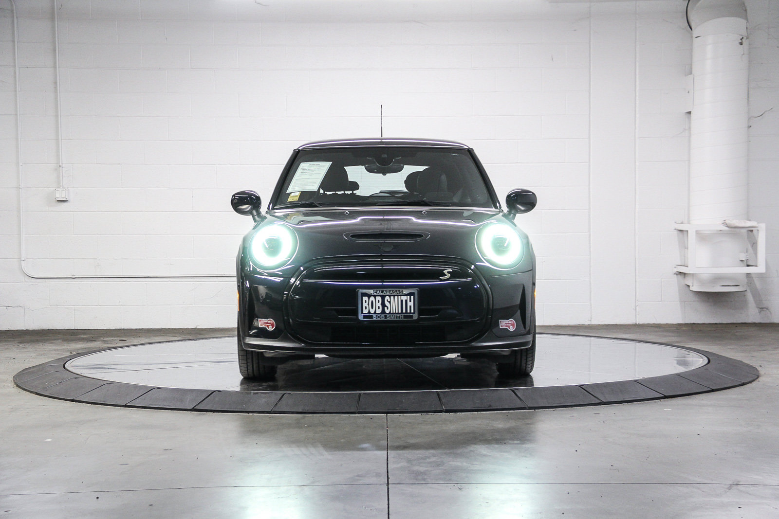 Certified 2024 MINI Cooper SE FWD image 2