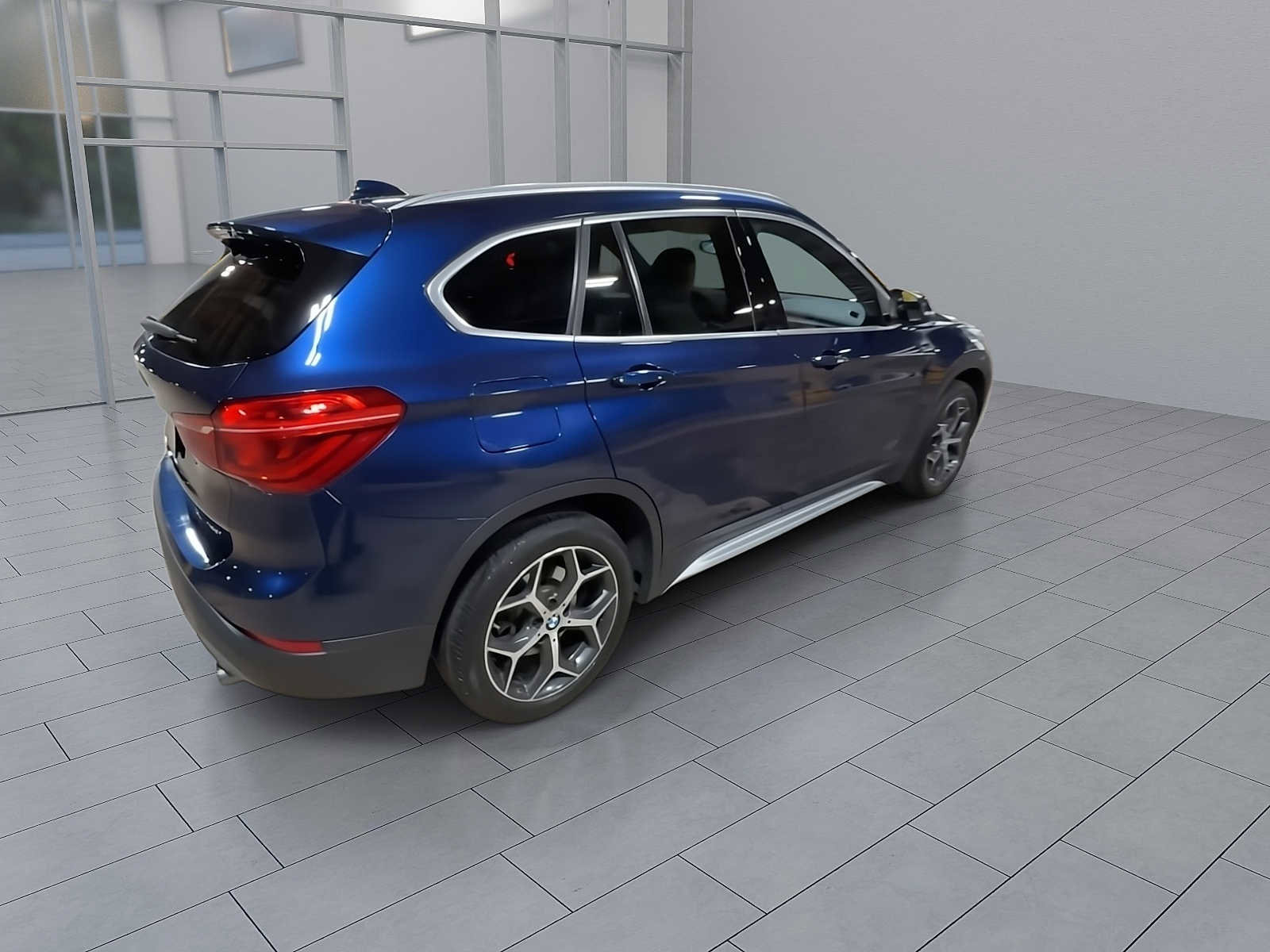 Used 2019 BMW X1 xDrive28i image 8
