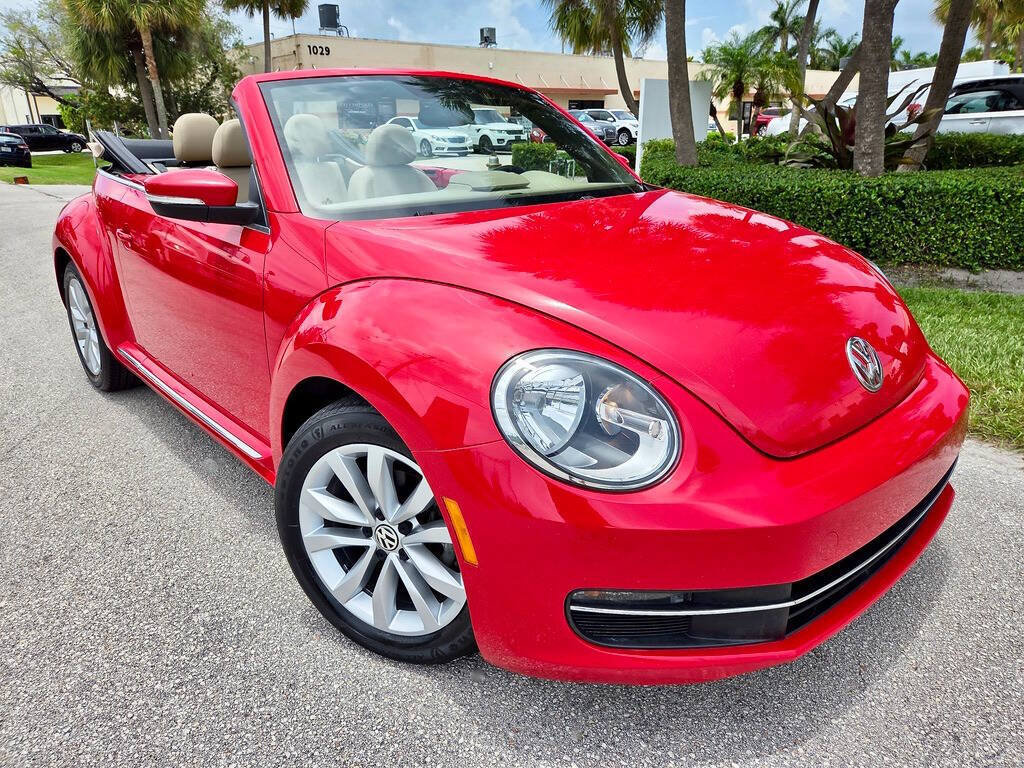 Used 2013 Volkswagen Beetle TDI FWD image 2