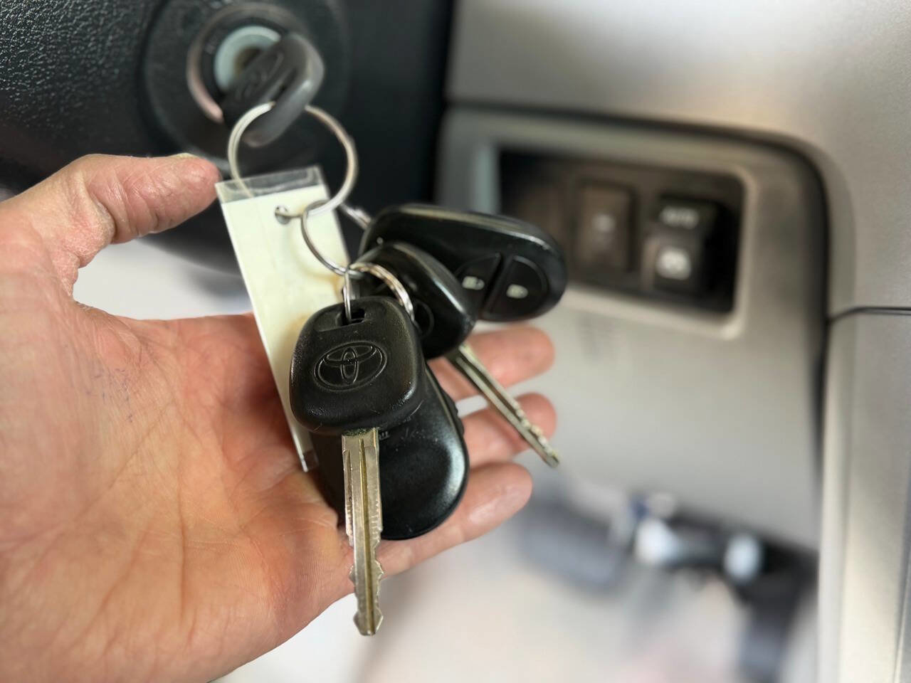 Used 2008 Toyota Sequoia SR5 image 83