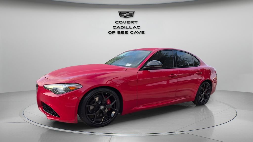 Used 2019 Alfa Romeo Giulia w/ Nero Edizione image 3