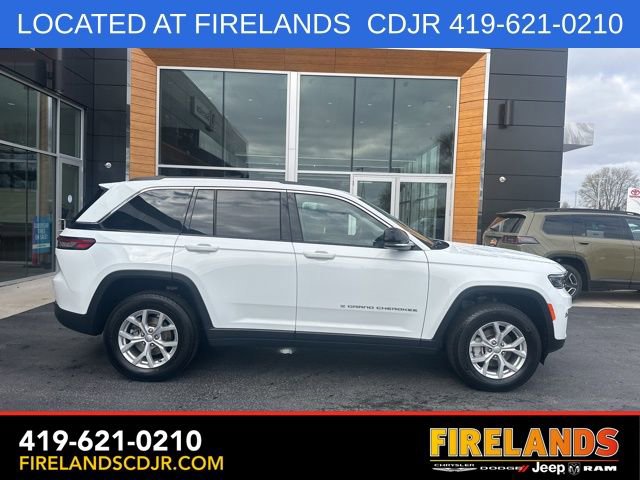Used 2023 Jeep Grand Cherokee Limited AWD/4WD image 13