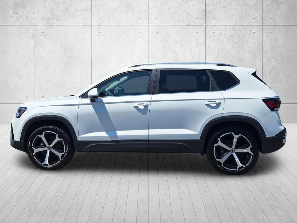 Used 2025 Volkswagen Taos SEL AWD/4WD image 8