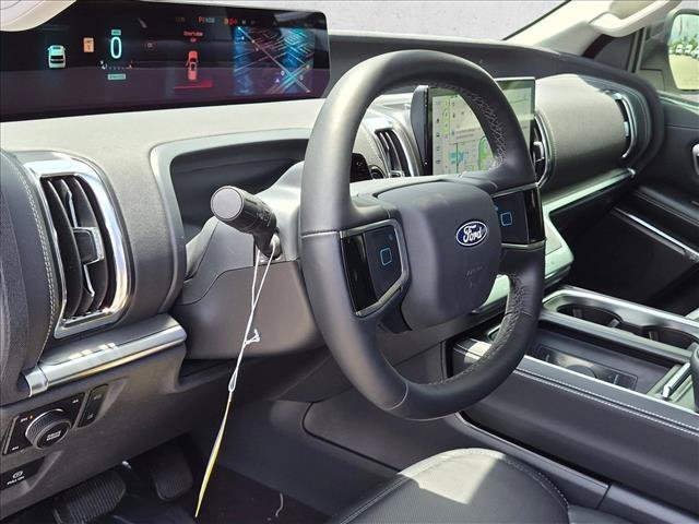 New 2027 Ford Expedition Max Platinum w/ Driver's Package AWD/4WD image 3