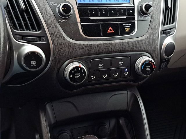 Used 2011 Hyundai Tucson GLS image 12