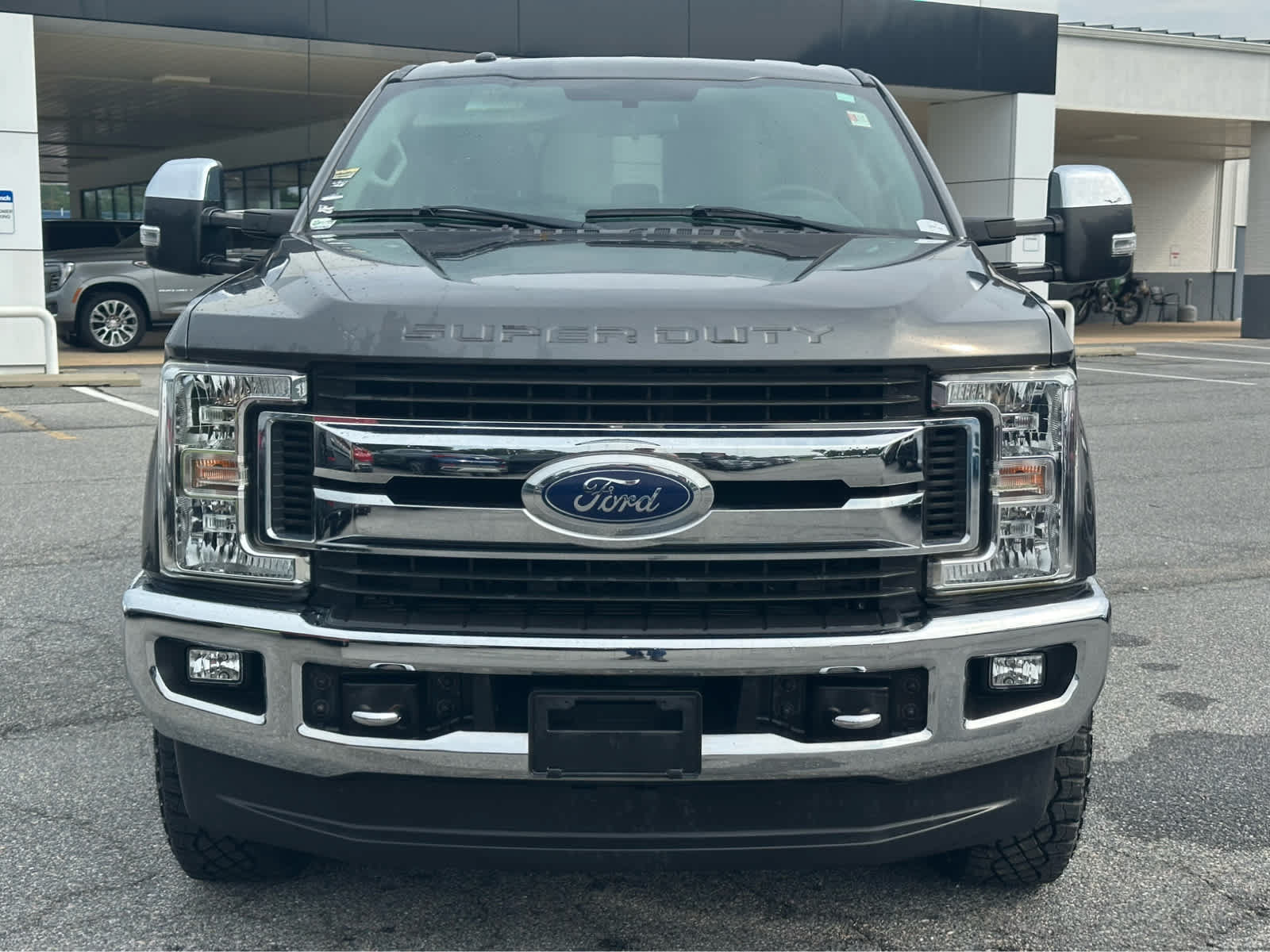 Used 2018 Ford F350 XLT w/ XLT Premium Package AWD/4WD image 4