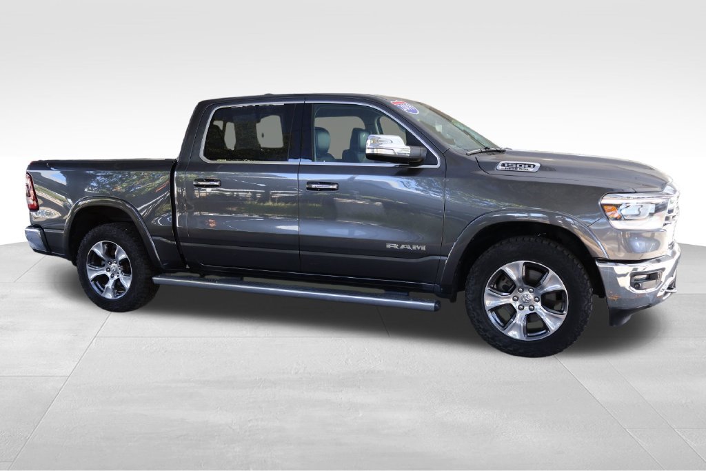 Used 2019 RAM 1500 Laramie AWD/4WD image 17
