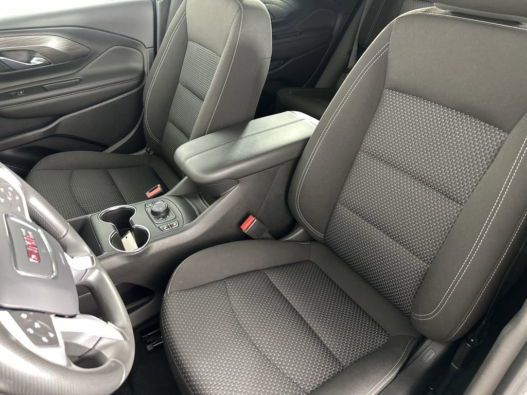Used 2023 GMC Terrain SLE w/ Driver Convenience Package image 22