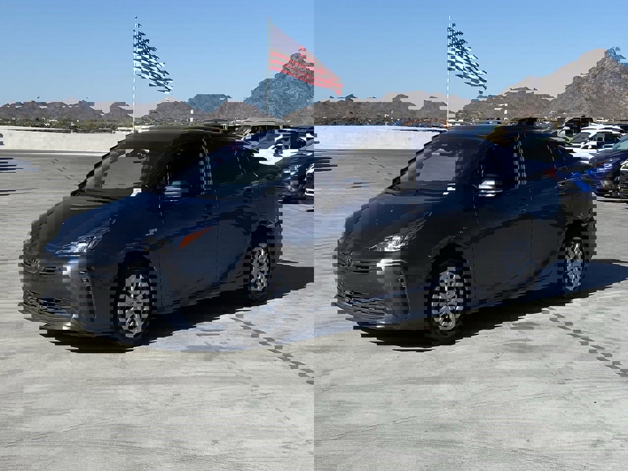 Used 2020 Toyota Prius LE image 4