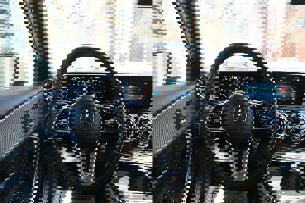 Used 2019 Mercedes-Benz A 220 4MATIC w/ Driver Assistance Package image 31