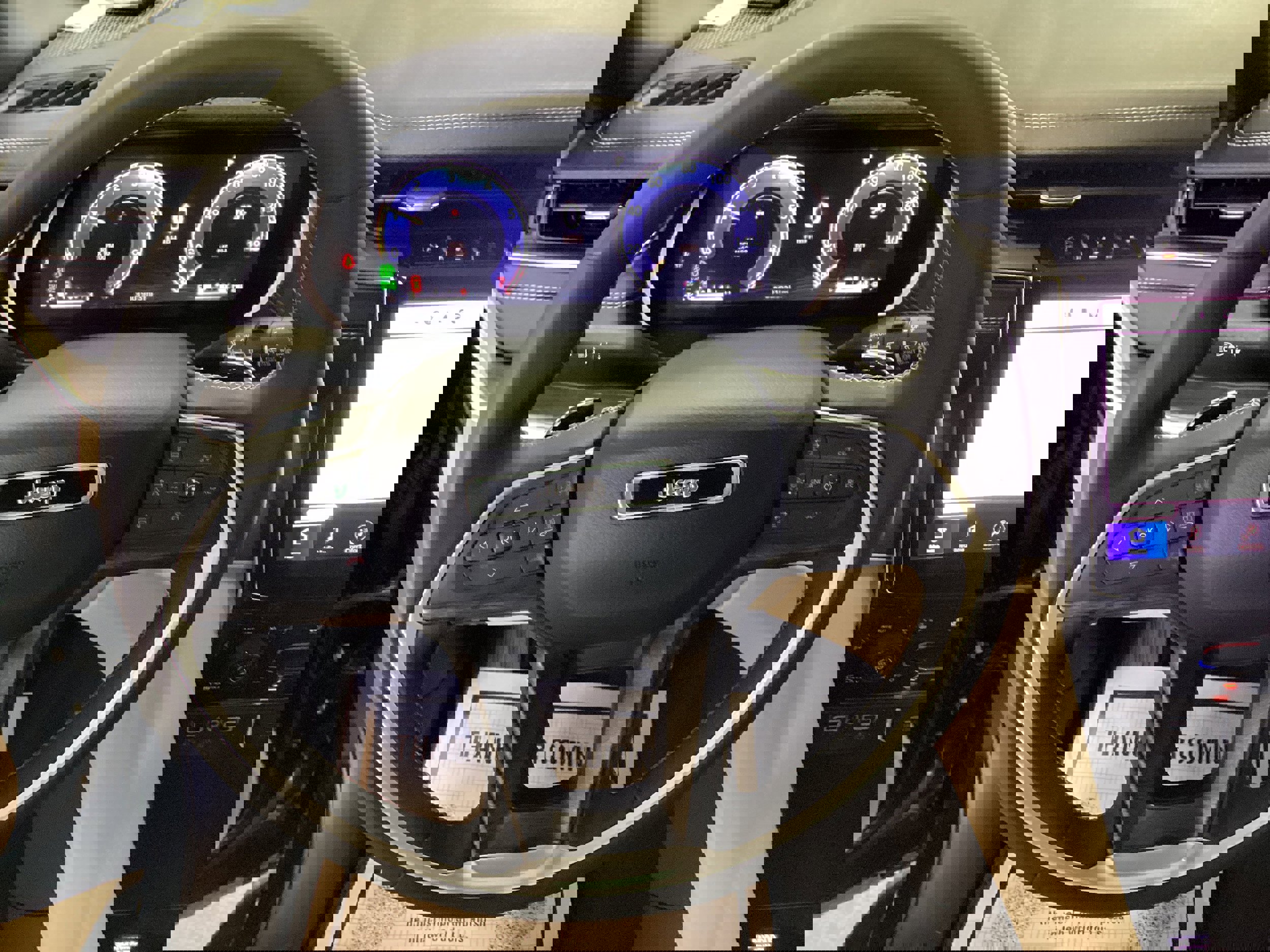 Used 2024 Jeep Grand Cherokee Limited w/ Luxury Tech Group II image 25