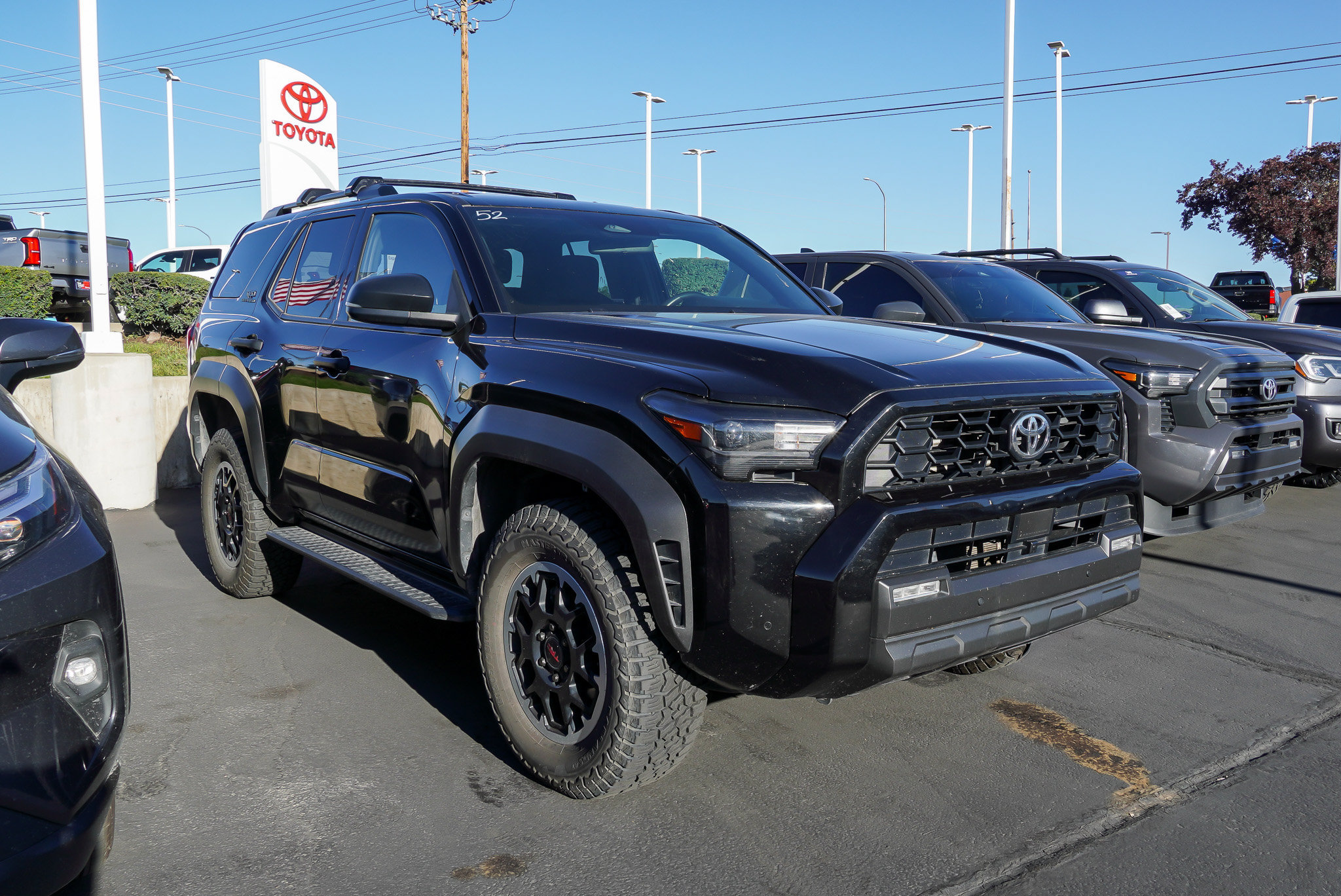 Certified 2025 Toyota 4Runner TRD Off-Road AWD/4WD image 2