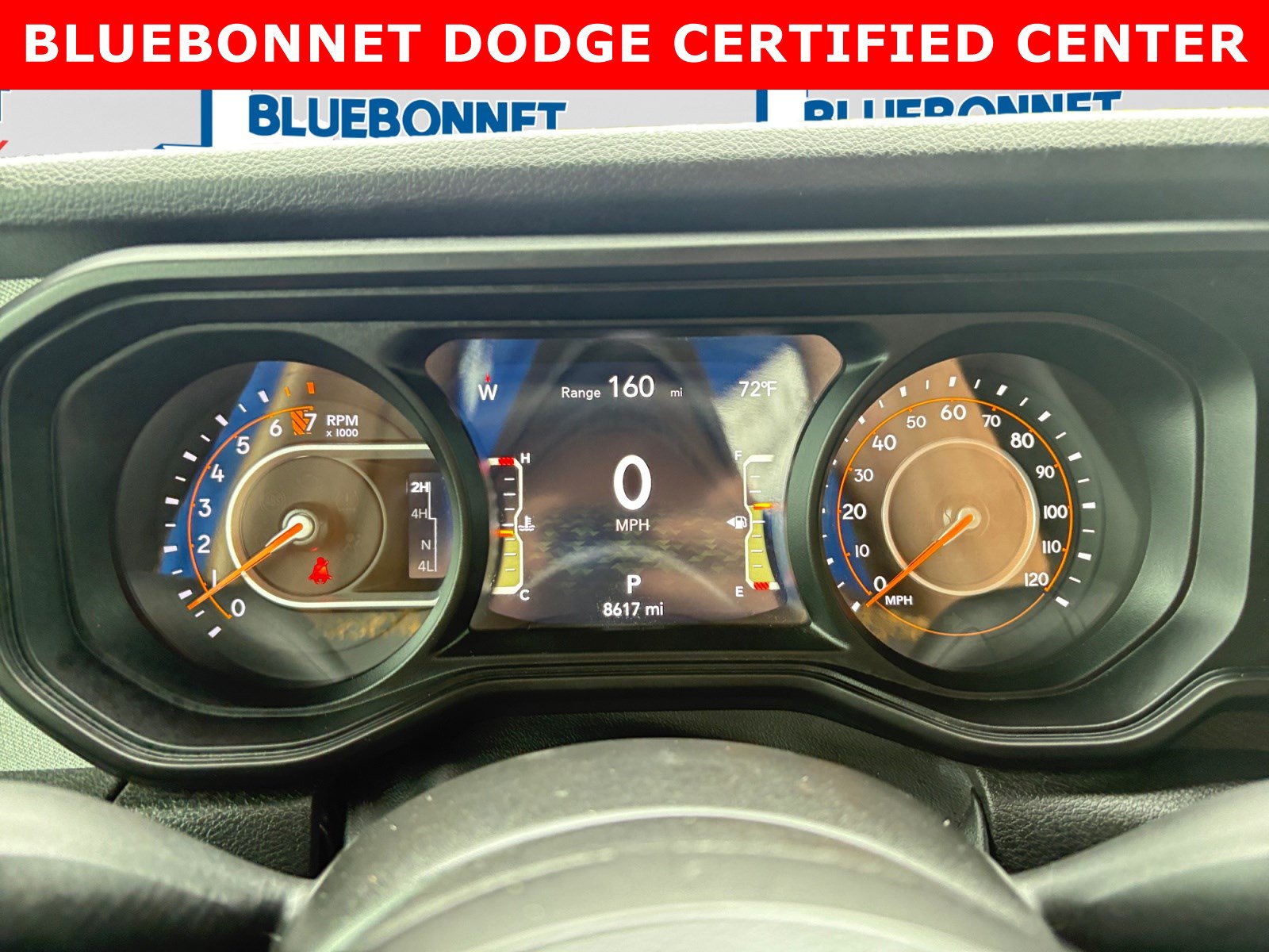 Used 2024 Jeep Gladiator Sport AWD/4WD image 14