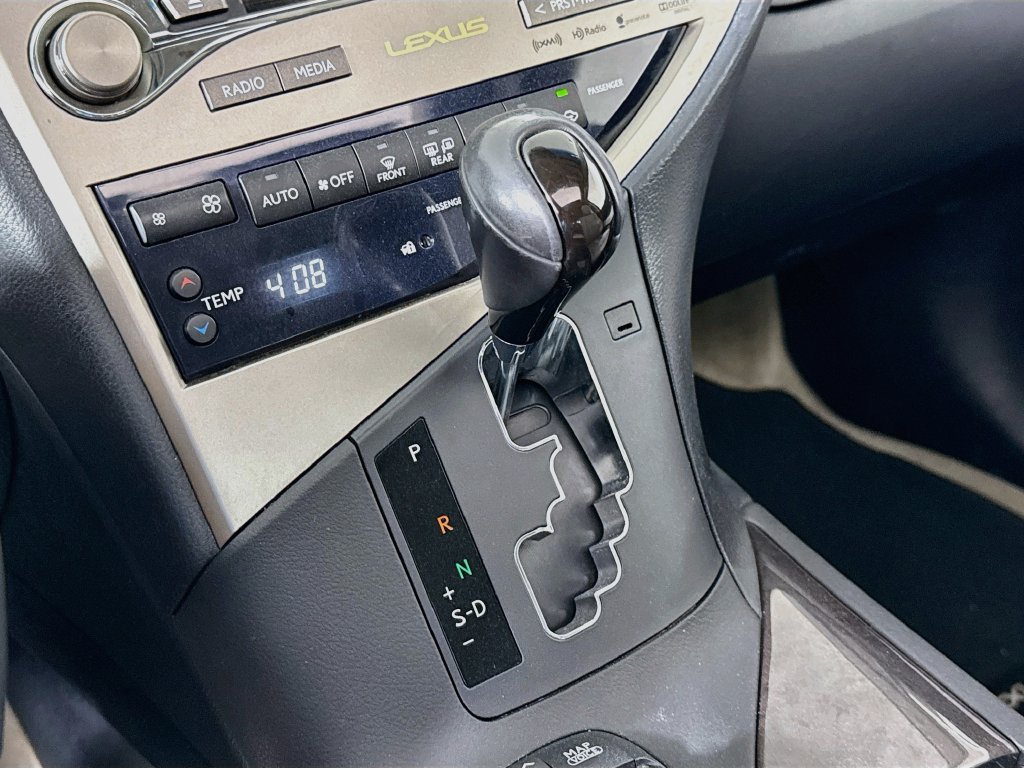 Used 2014 Lexus RX 450h FWD image 17