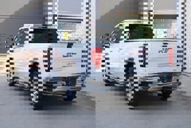 Used 2021 GMC Sierra 1500 SLT image 3