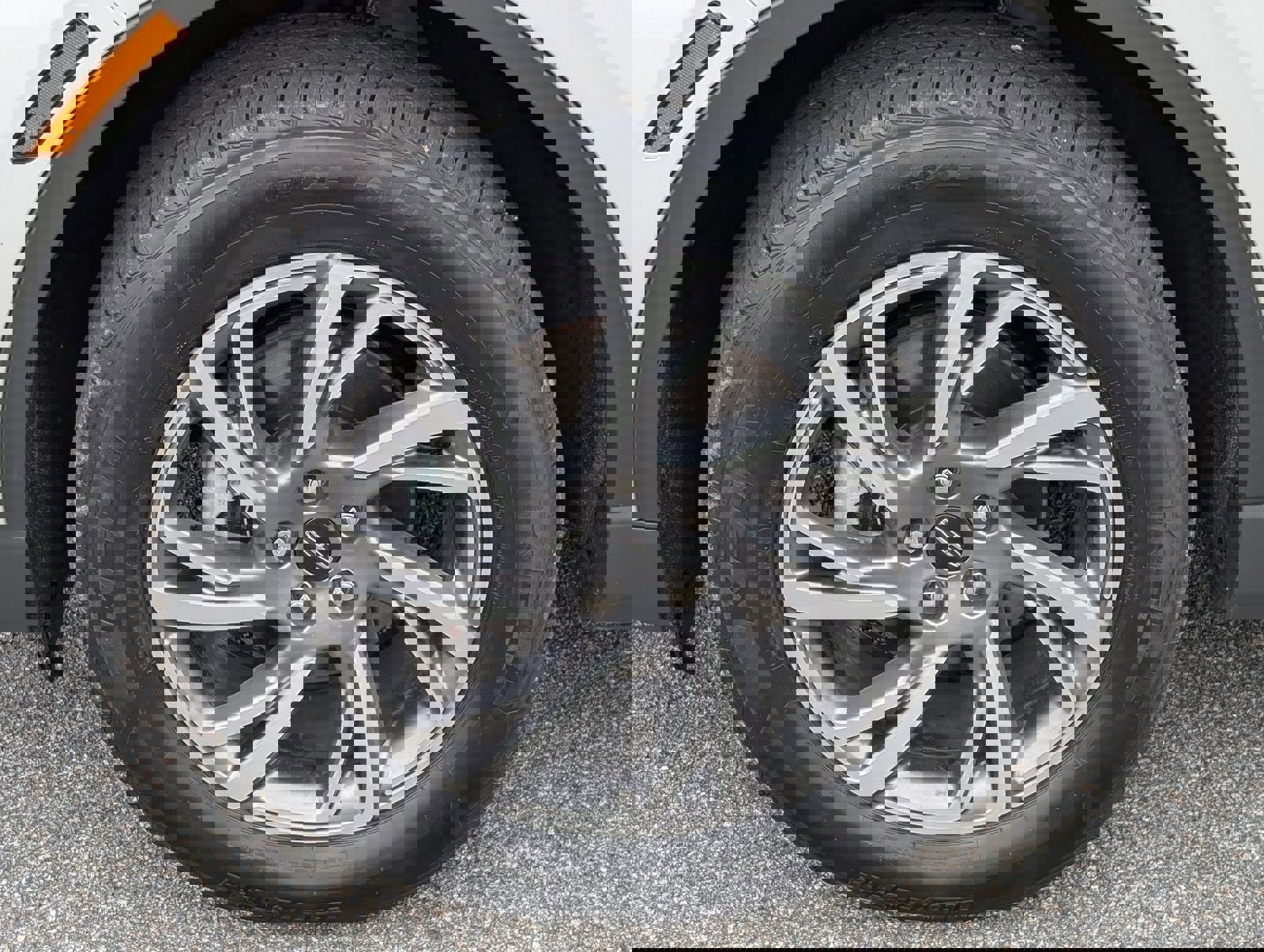 Used 2023 Lincoln Corsair FWD image 13