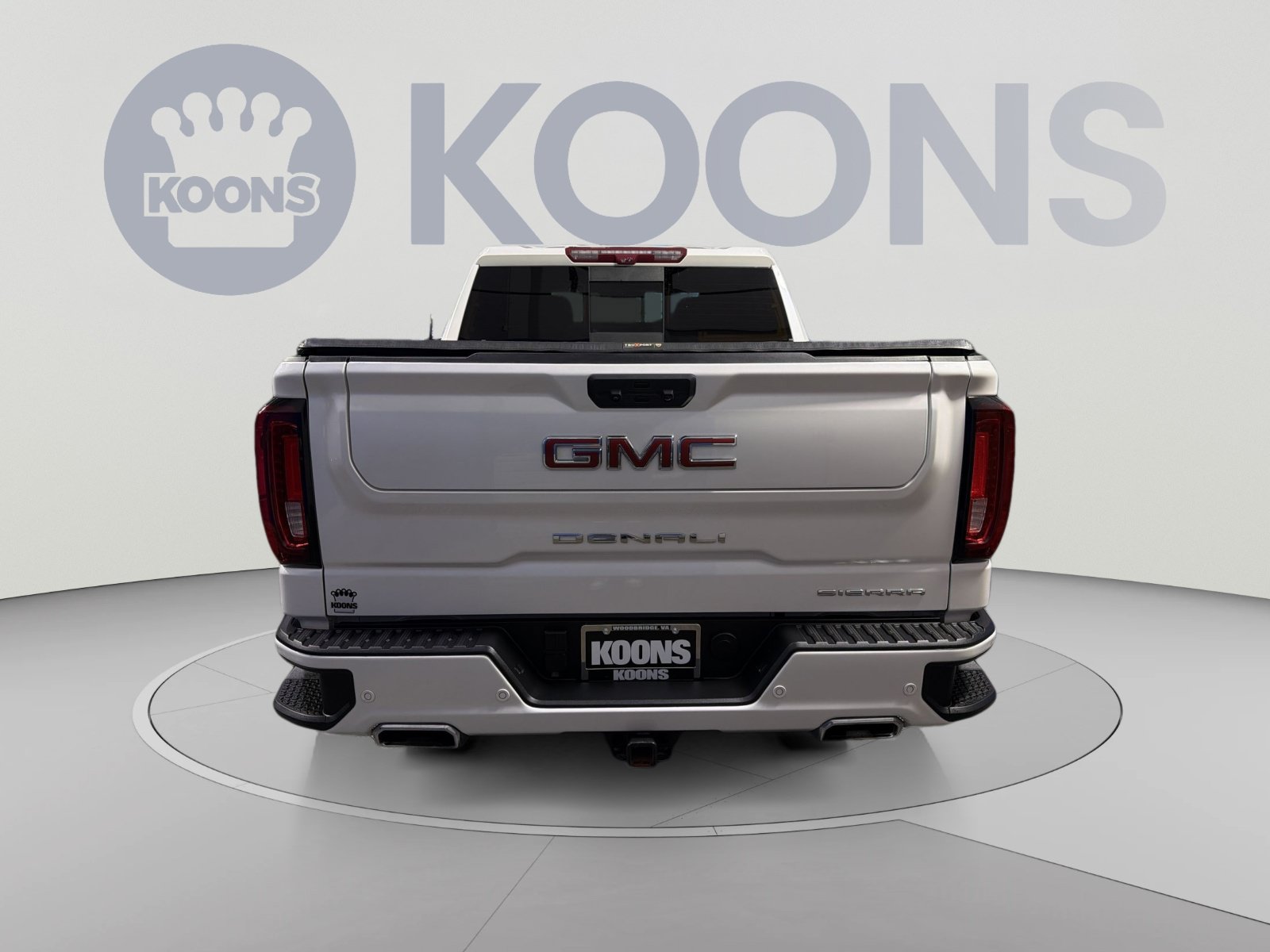 Used 2025 GMC Sierra 1500 Denali w/ Denali Reserve Package AWD/4WD image 5