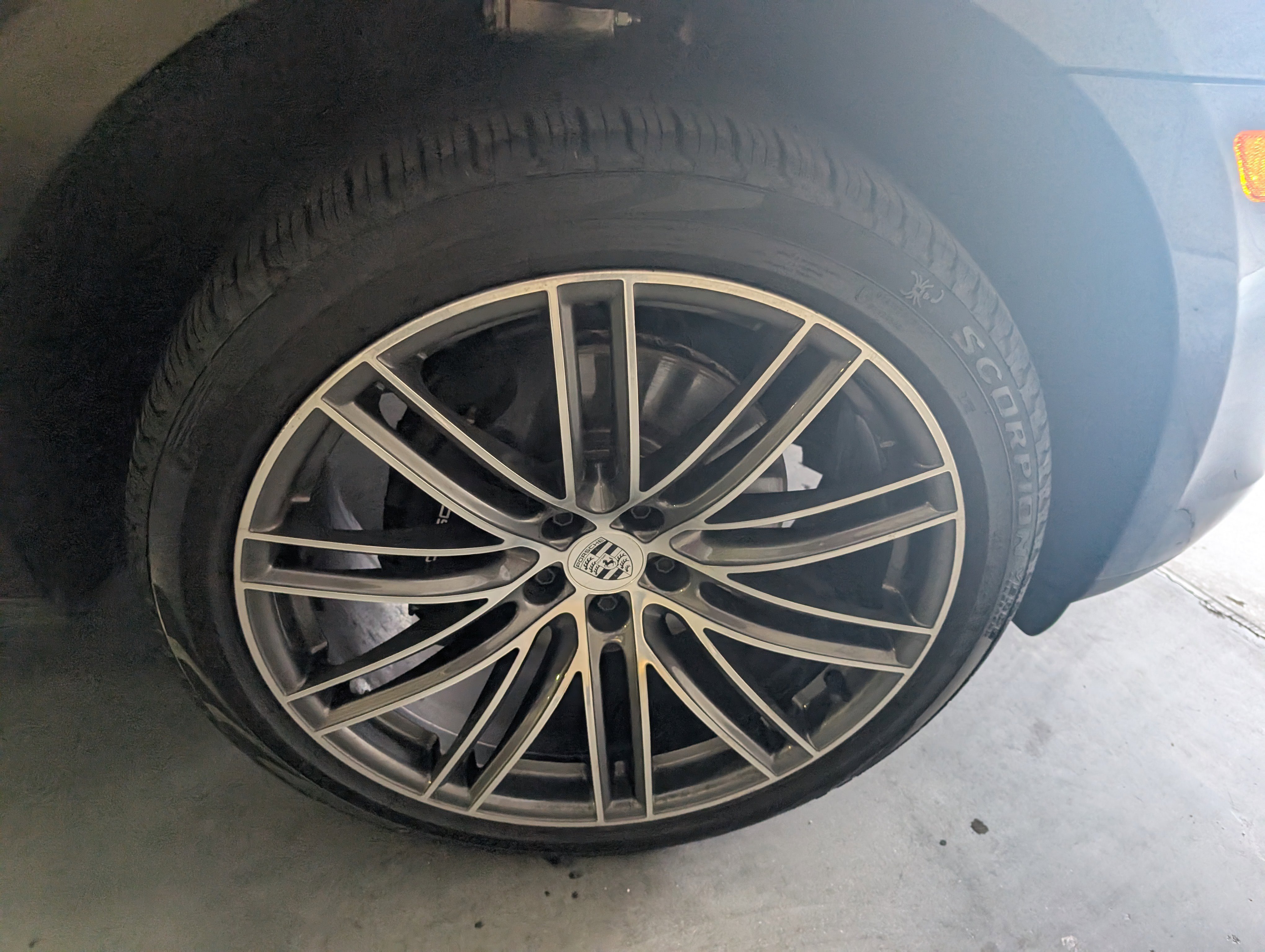 Used 2025 Porsche Macan image 18