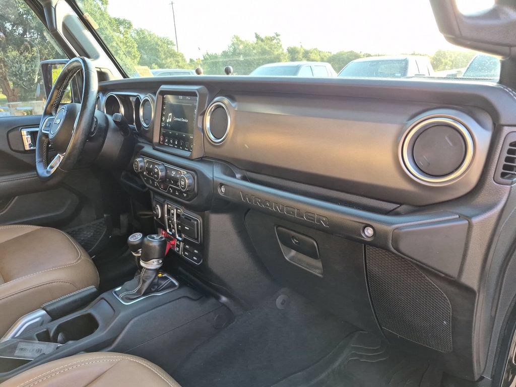 Used 2021 Jeep Wrangler Unlimited Rubicon AWD/4WD image 41