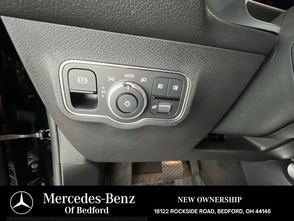 Used 2026 Mercedes-Benz GLB 250 4MATIC image 25