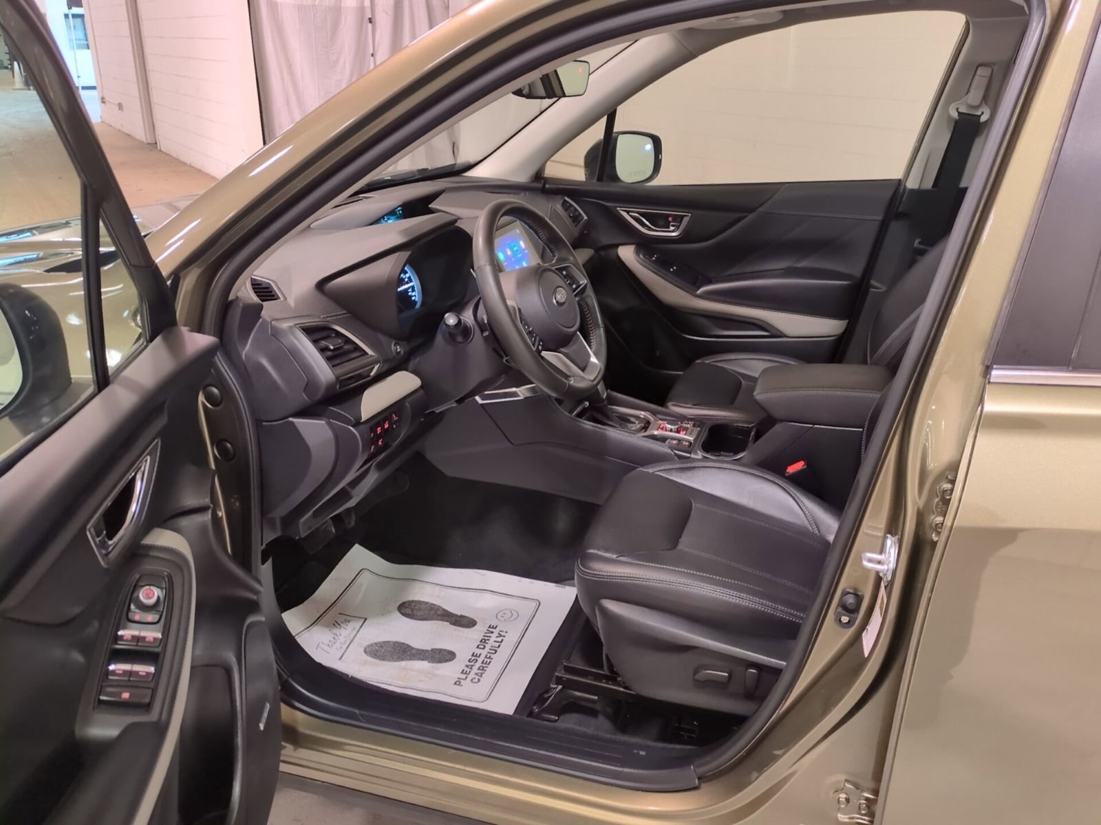 Used 2024 Subaru Forester Limited AWD/4WD image 17