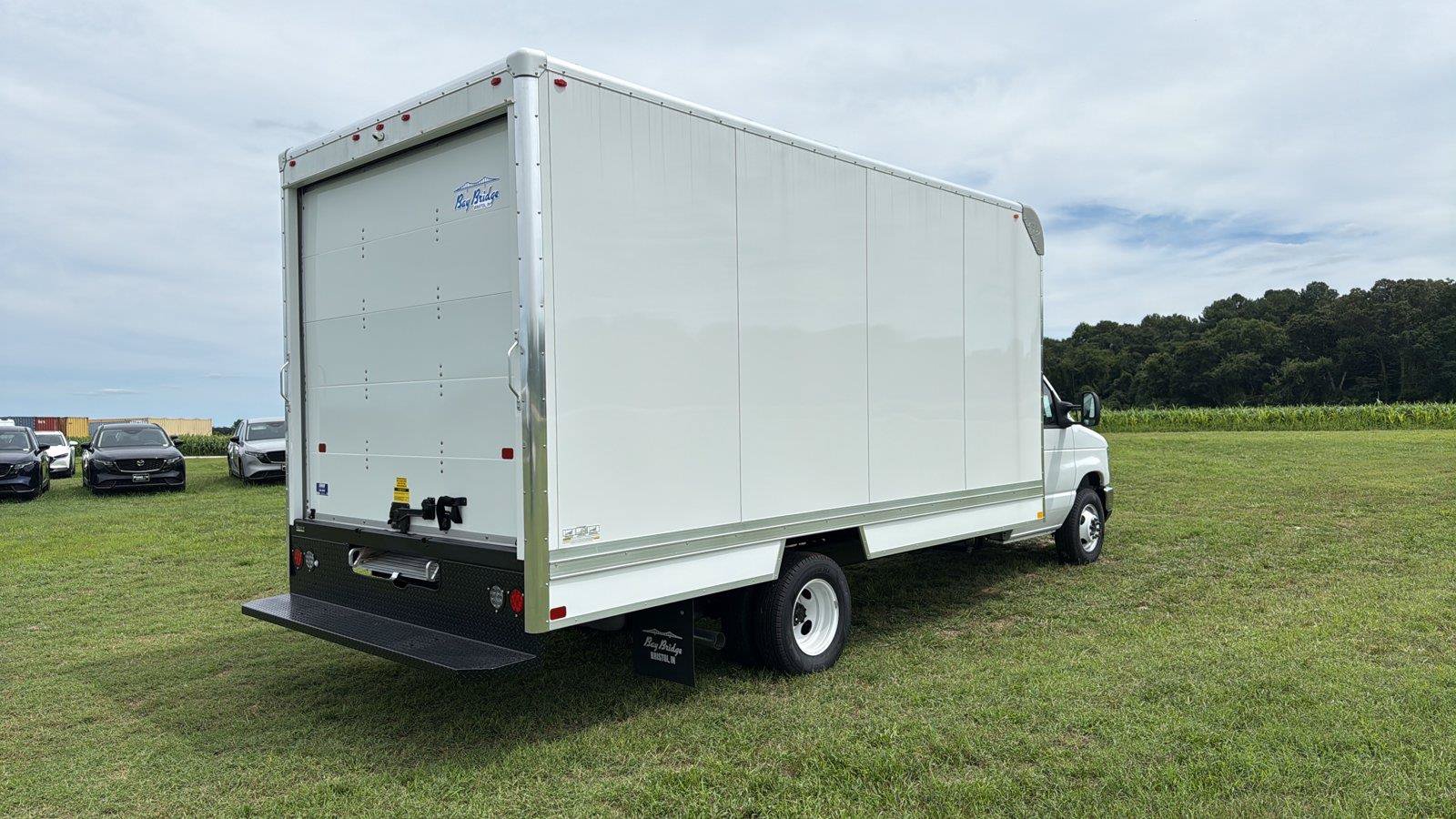 New 2027 Ford E-350 and Econoline 350 Super Duty w/ Power Equipment Group RWD image 5