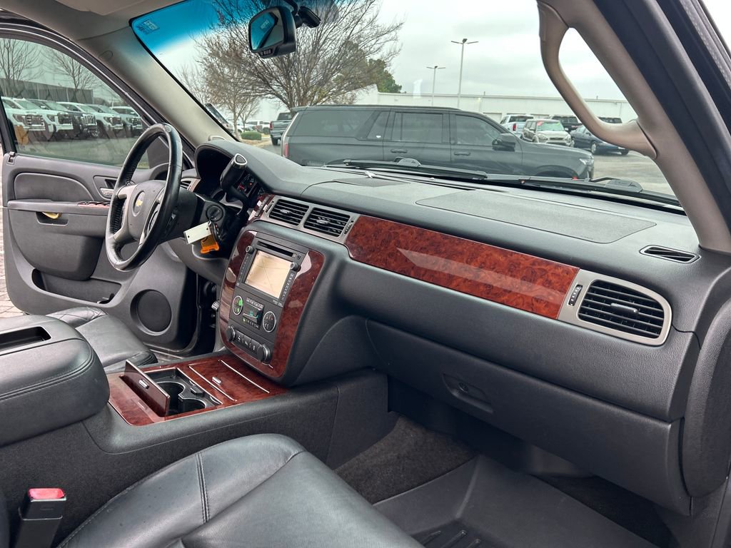 Used 2013 Chevrolet Tahoe LTZ image 27