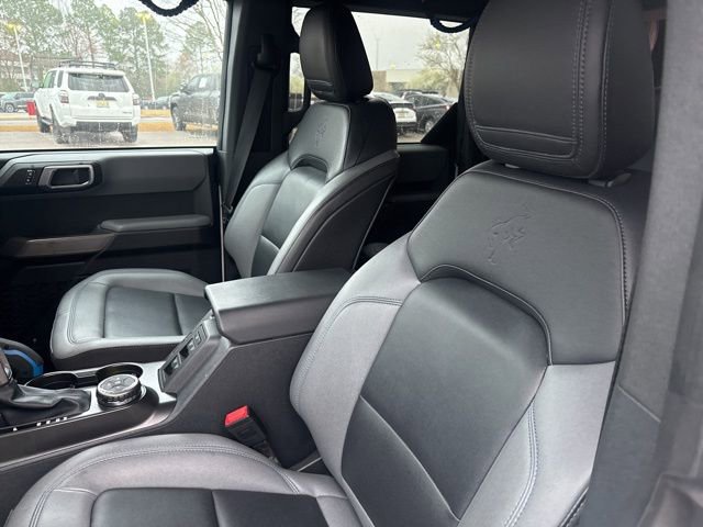 Used 2022 Ford Bronco Black Diamond image 23