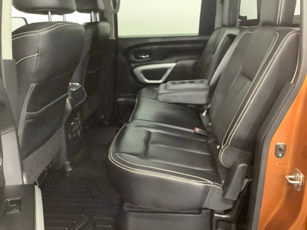 Used 2019 Nissan Titan PRO-4X w/ Pro-4x Convenience Package AWD/4WD image 6