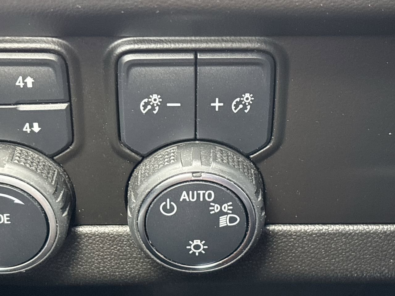 Used 2022 Chevrolet Tahoe Premier image 28