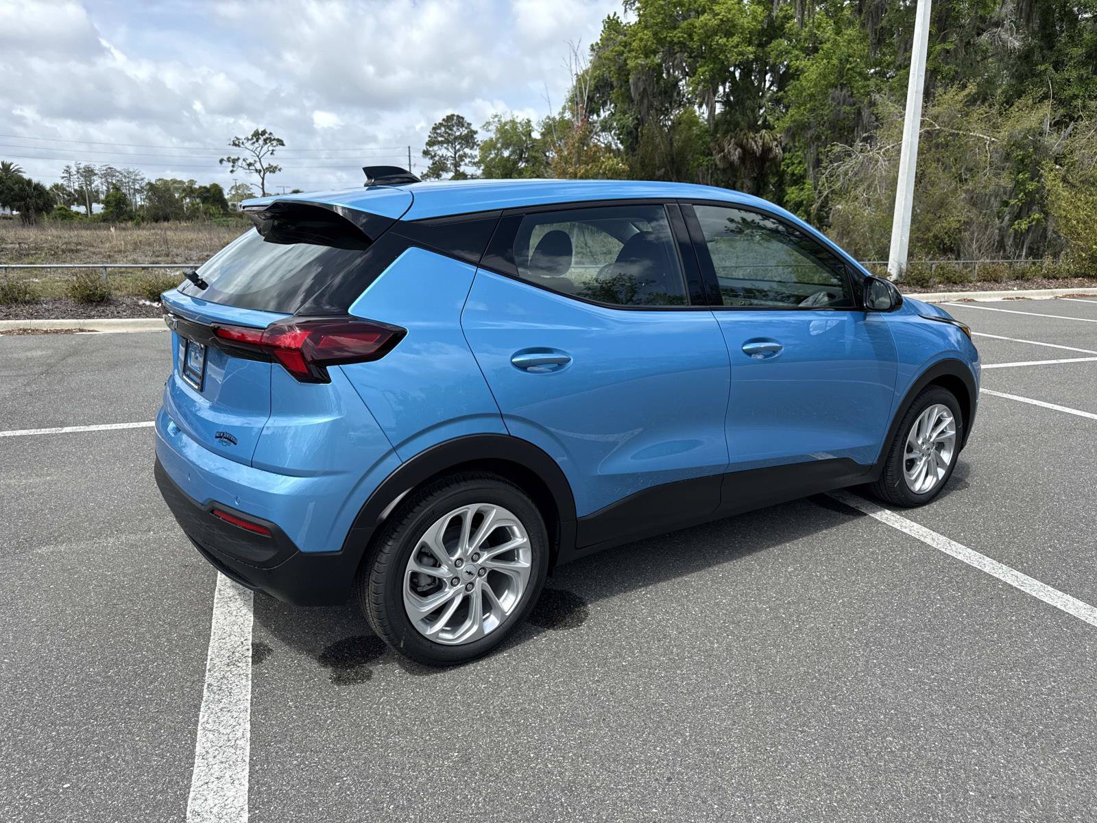 New 2027 Chevrolet Bolt LT w/ Comfort Package FWD image 3