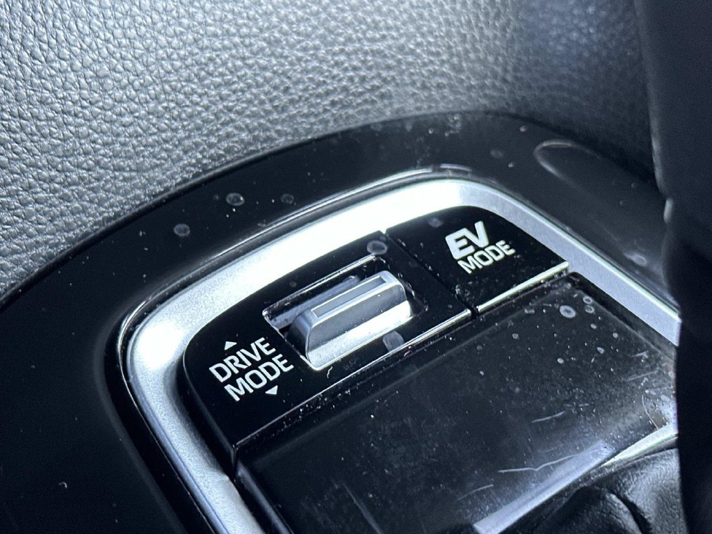 Used 2024 Toyota Corolla SE FWD image 40