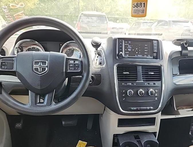 Used 2019 Dodge Grand Caravan SE image 9
