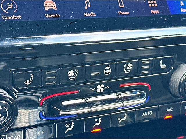 Used 2024 Jeep Grand Cherokee L Limited w/ Luxury Tech Group II image 20