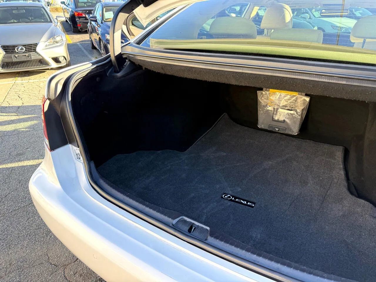 Used 2015 Lexus LS 460 w/ Comfort Package RWD image 35