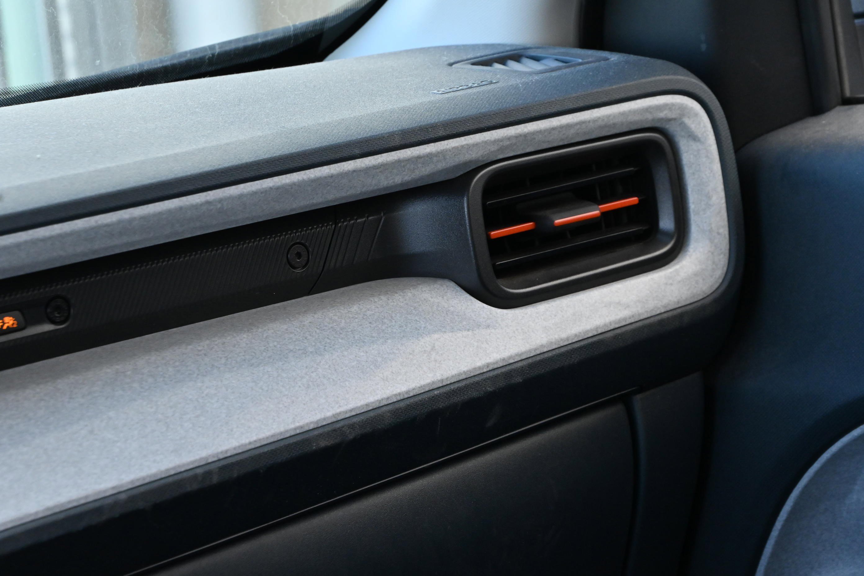 Used 2024 Ford Maverick XLT image 38